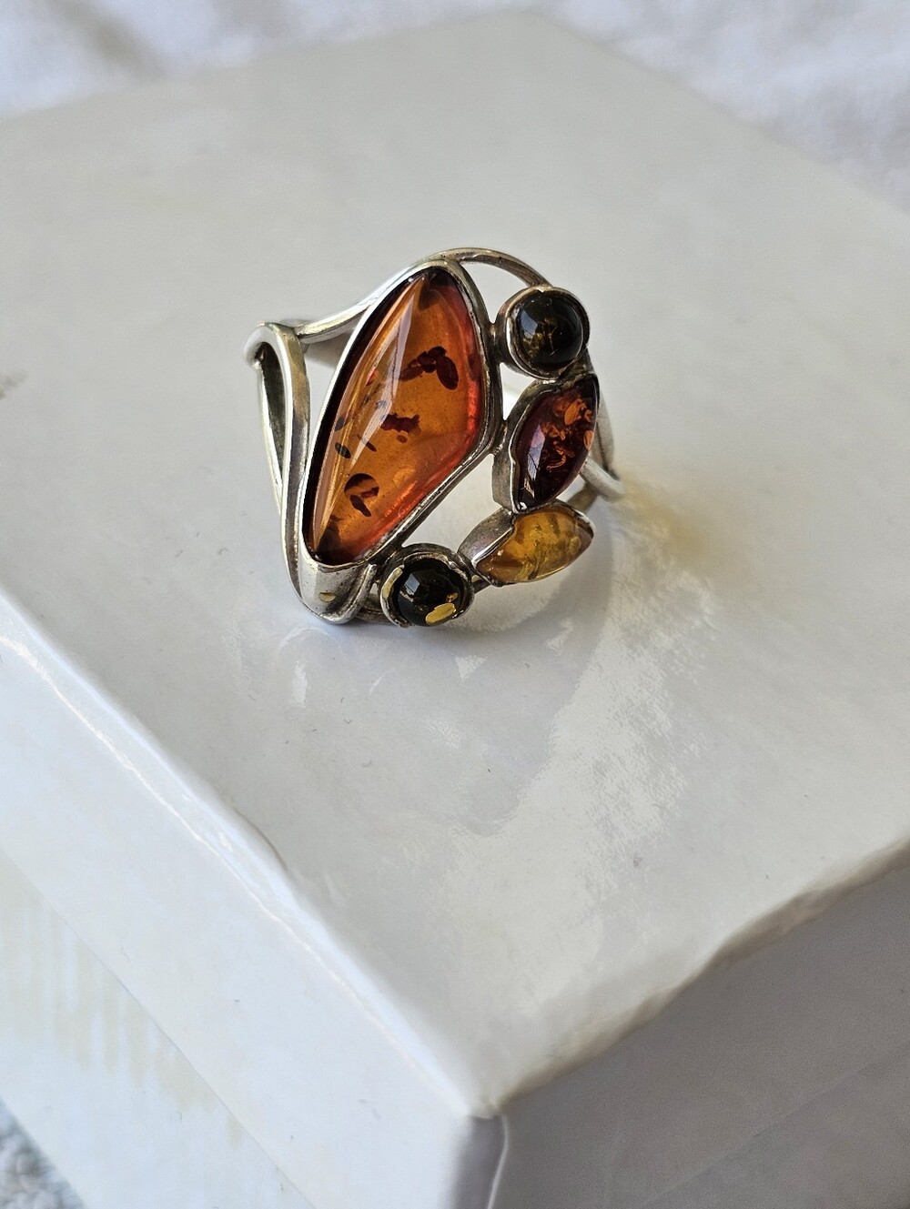 Silver Amber Multi-Stone Statement Ring - Amber Orange Size 9 - Picture 1 of 4